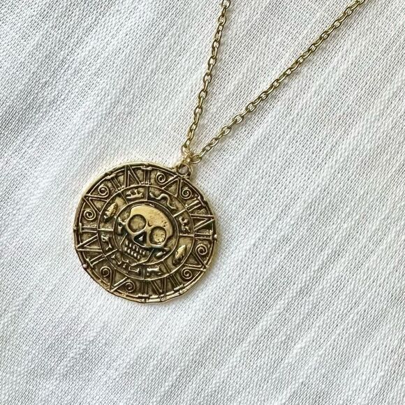 Pirates of the Caribbean pendant necklace - Picture 3 of 5